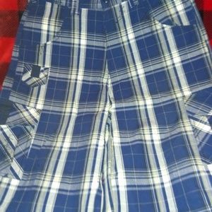 Koman size34 plaid shorts..